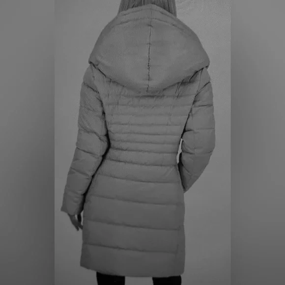 SZ M Tahari Tan Hooded Puffer Coat - Picture 13 of 13